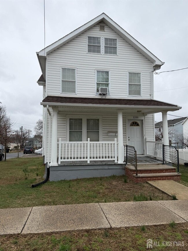 Building Photo - 1201 Central Ave Unit 1