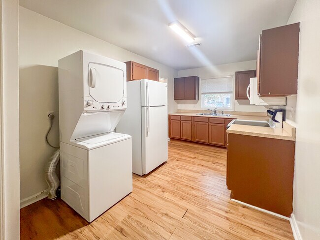 Photo - 24 Fox Hill Dr