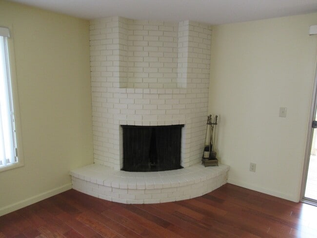 Photo - Great Three Bedroom Close to Schools!