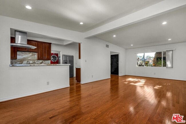 Photo - 5350 S Slauson Ave