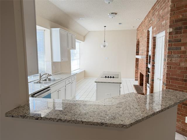 Photo - 7000 Hillview Dr