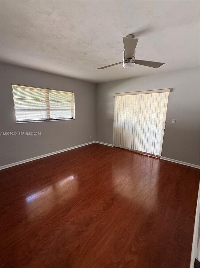 Photo - 1560 NW 12th Way