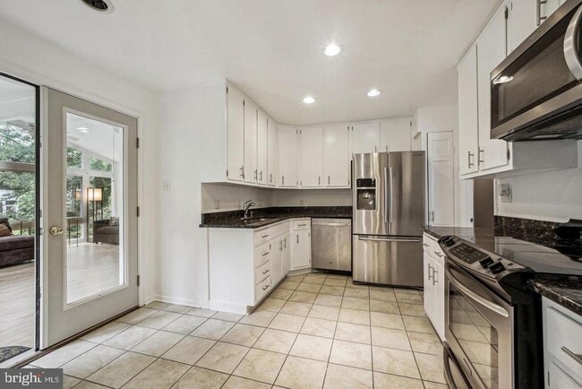 Photo - 7009 Capitol View Dr