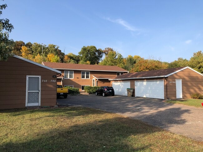Building Photo - 792 Dutchman Dr Unit 792 Rental