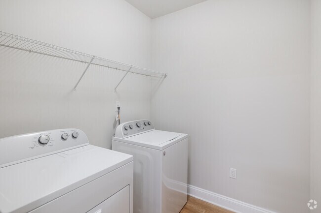 1BR, 1BA - 760SF - Laundry Room