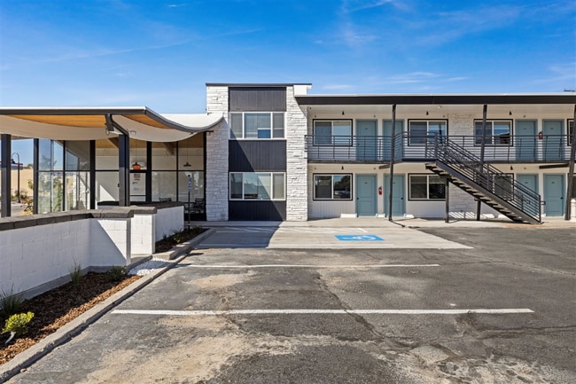 Photo - 410 N 2nd E St Unidad 210