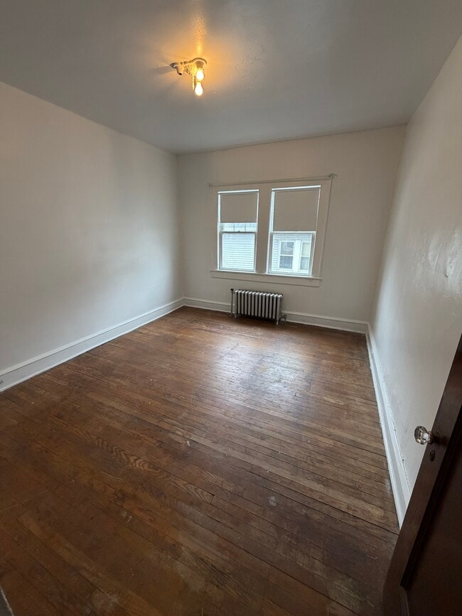 Photo - 517 Miles Ave