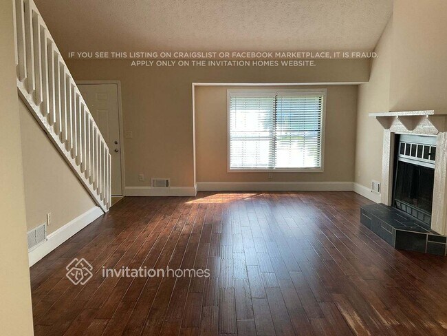 Photo - 1602 Kings Ridge Dr NW