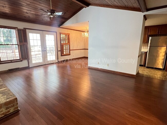 Photo - 7404 Valley Run Dr