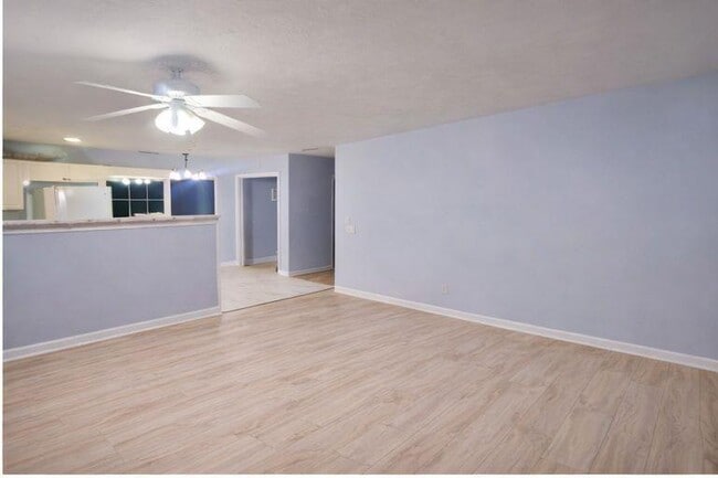 Photo - 1637 Roman Point Dr