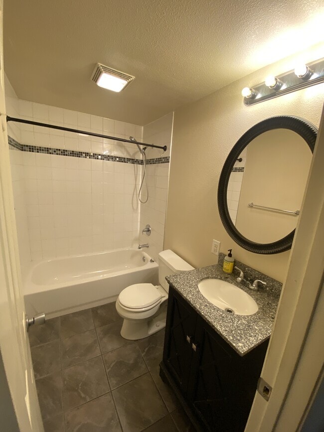 155 Kahle Dr Unit B Studio