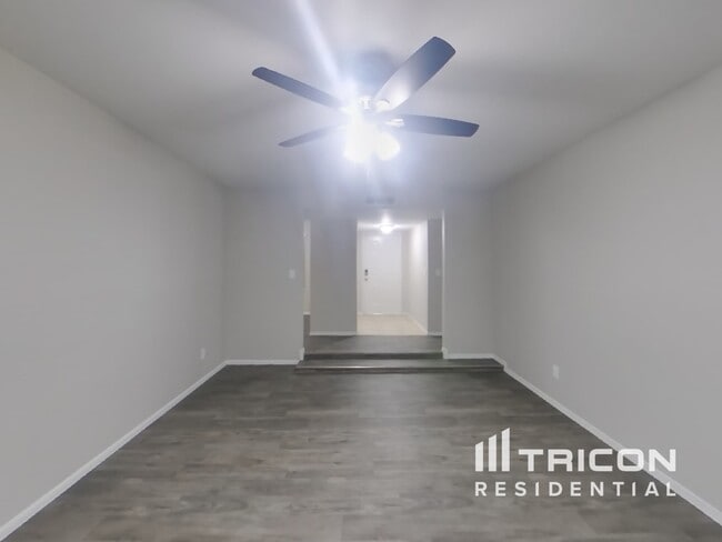 Photo - 4901 W Dahlia Dr