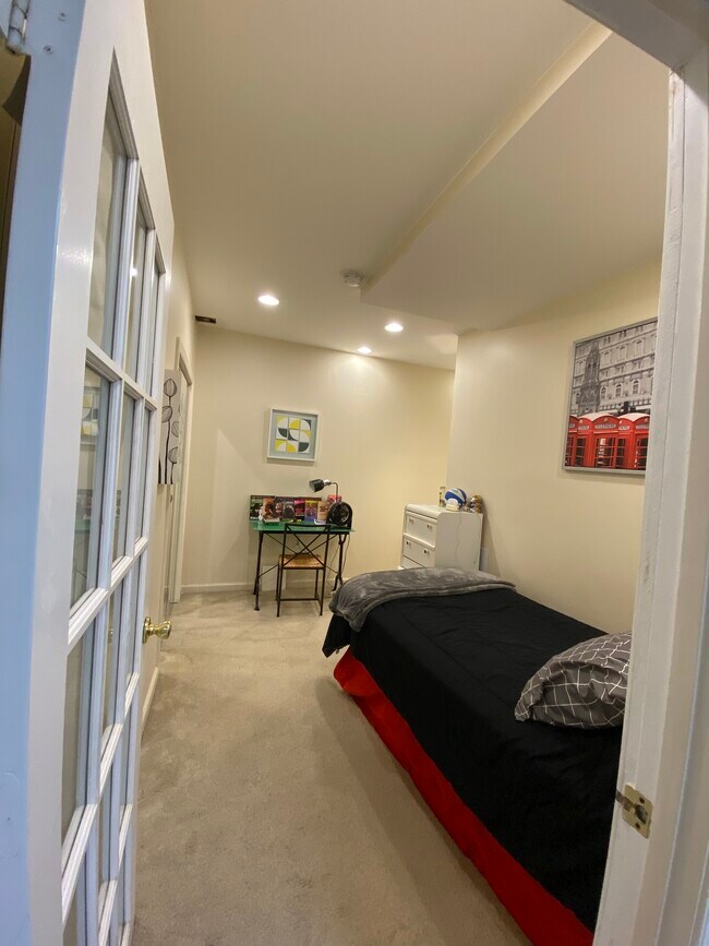 Photo - 5102 Warren Plz NW Unit 3