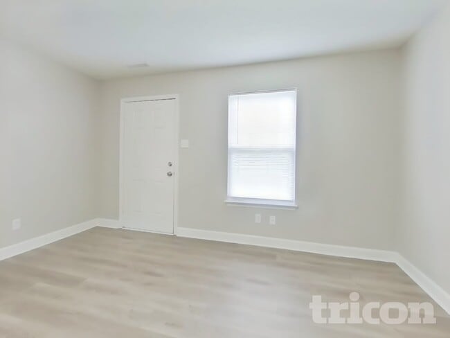 Photo - 2832 Redland Ln