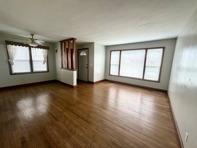 Photo - 30 Randall St