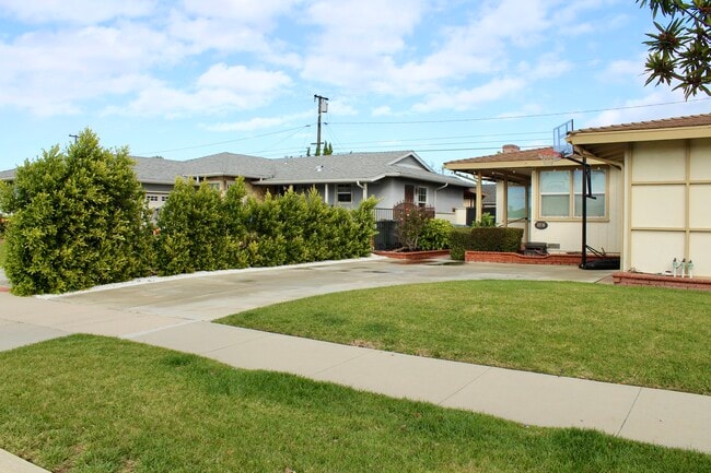 Photo - 13716 Purche Ave