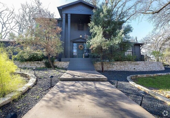 Building Photo - 6106 Cherrylawn Cir Rental