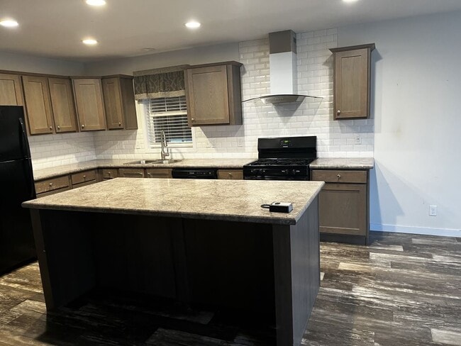 Photo - 7801 88th Ave