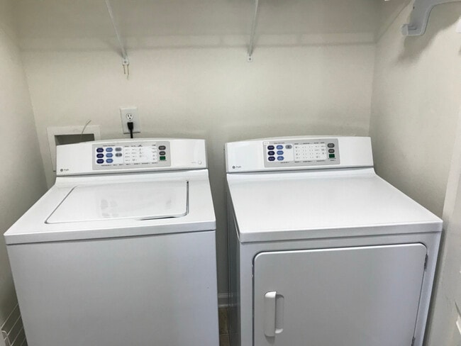 Photo - 6490 Whitebeam Trl