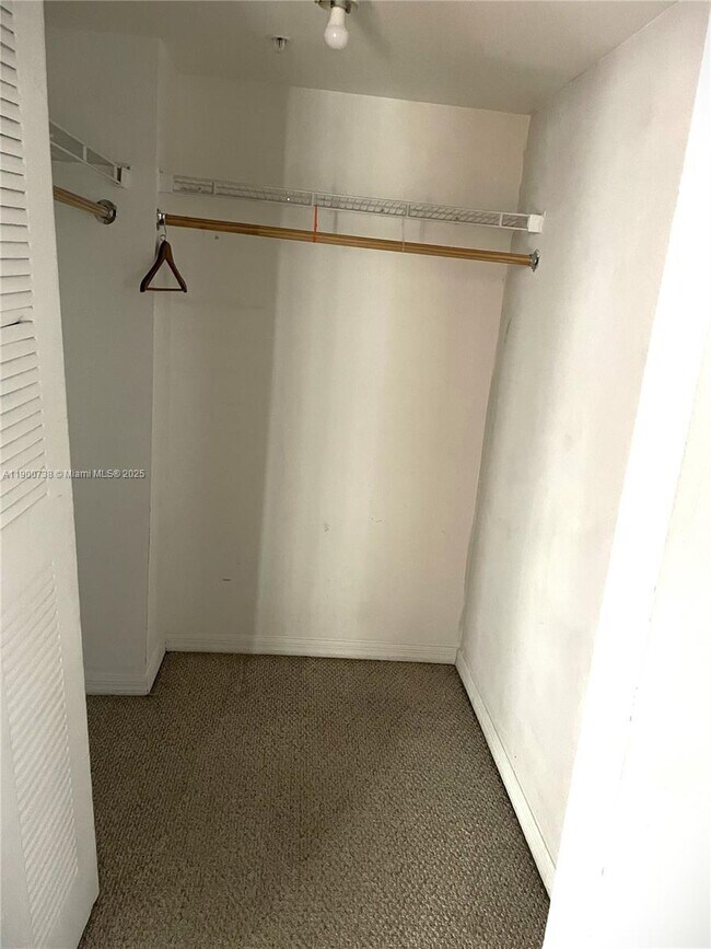 Photo - 102 SW 6th Ave Unit 501