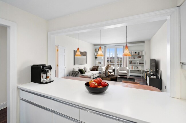 Building Photo - 100 Shearwater Ct E Unit 64