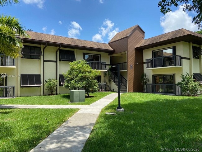 Photo - 7925 SW 86th St Unidad 906-C