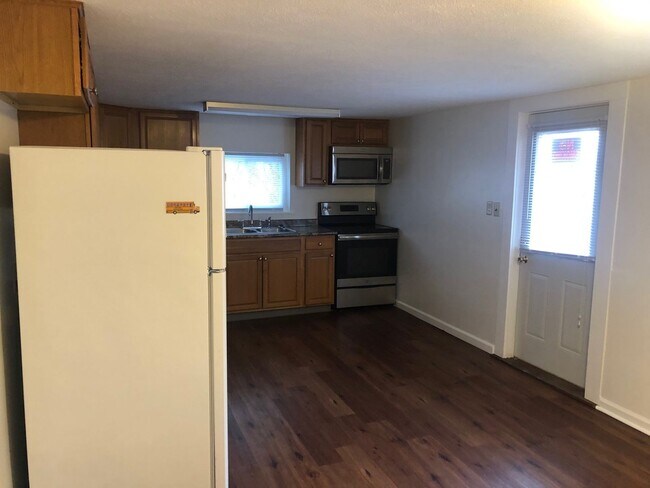 Photo - 314 W 16th St Unidad #1