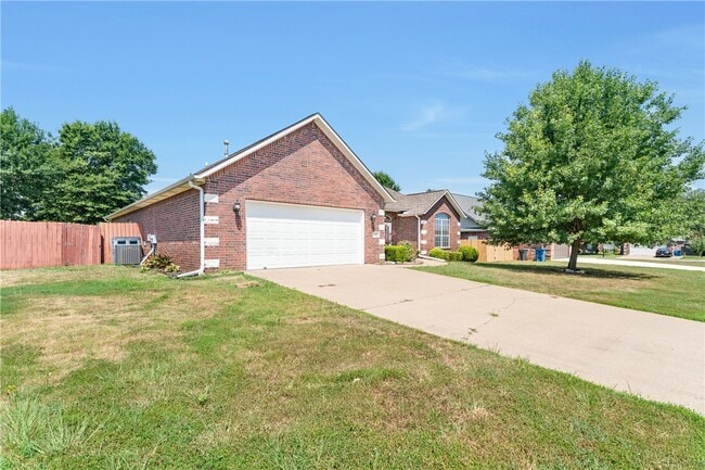 Photo - 3902 SW Blackberry St