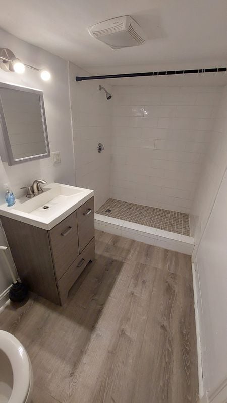 Photo - 47 Clifford St