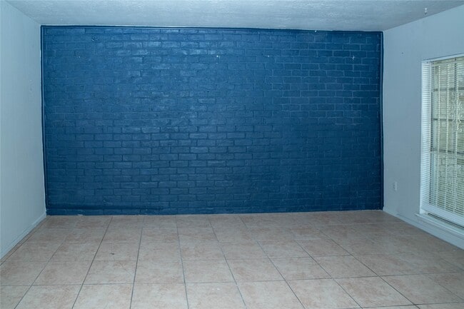 Photo - 12823 High Star Dr Unidad True