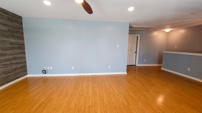 Photo - 1112 Bailey St Casa