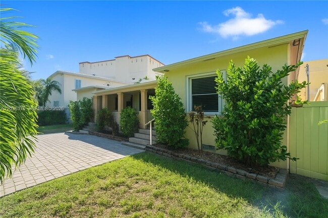 Photo - 2530 SW 27th St Unit 2532