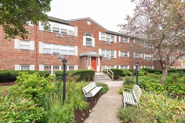 Building Photo - 7 Cass St Unit 6