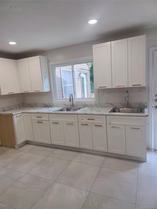 Photo - 1 Hadassah Ln