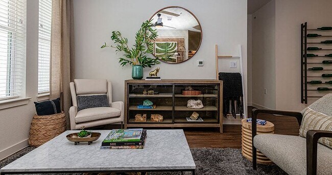 Photo - Lakeline Crossing Apartments