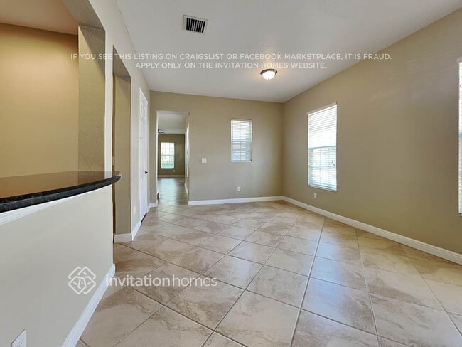 Photo - 720 NW 83rd Pl