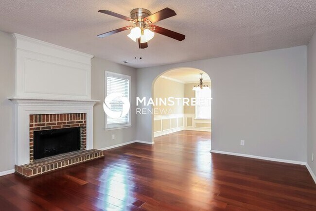Photo - 4 Bedroom Pet-Friendly Home in Raleigh, NC with Main Street Renewal