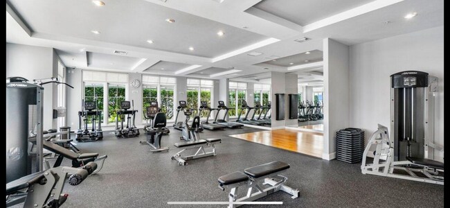 Photo - 350 N Federal Hwy Unidad 804