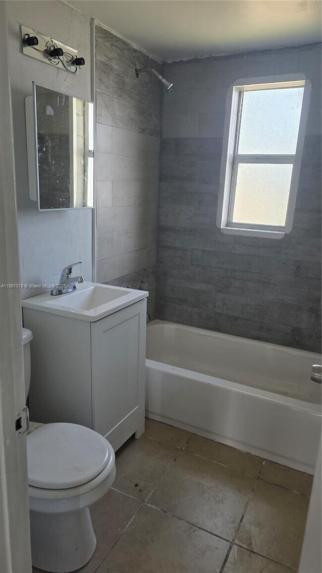 Photo - 7001 NW 15th Ave Unit 18