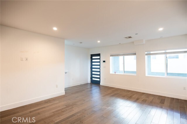 Photo - 6810 Simpson Ave Unidad 2