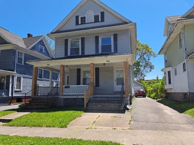 FrontView - 307 Cedarwood Ter Unit 307