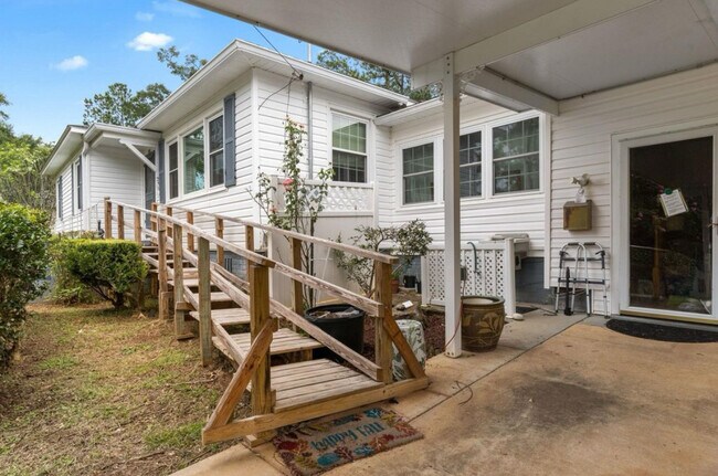530 S Bellamy Dr