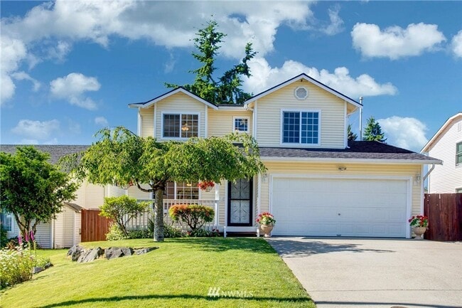 Photo - Modern Updated Detail and Designed 3bd 2.5bath Everett Home!