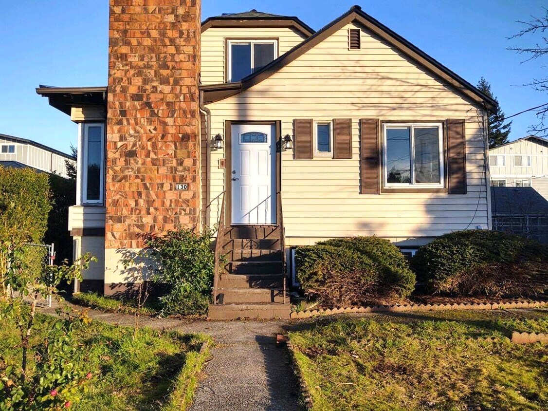 Photo - 130 Rainier Ave (Bremerton, WA)