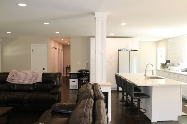 Photo - 6 Greenfield Dr
