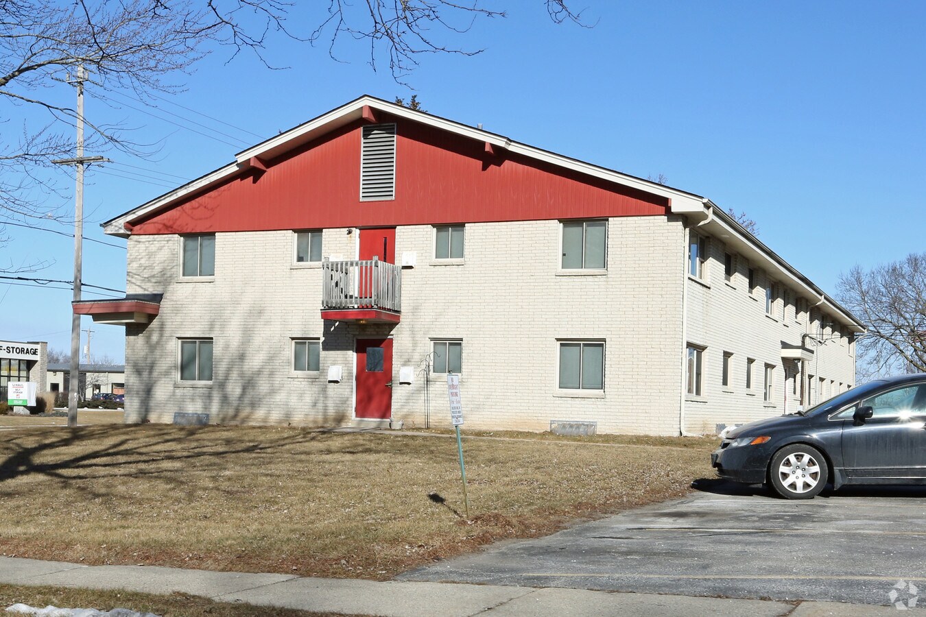 Photo - 1461 S West Ave Apartments