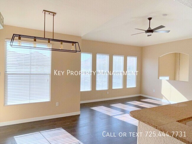 Photo - GORGEOUS REMODELED 2 BEDROOM TOWNHOME IN C... Unit #2136