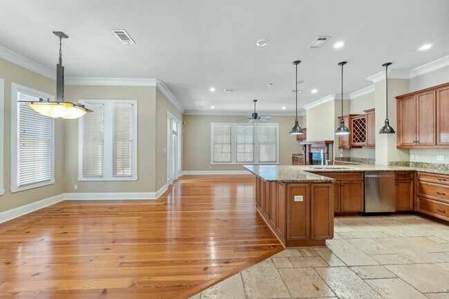 Photo - 1836 Ashley Hall Way