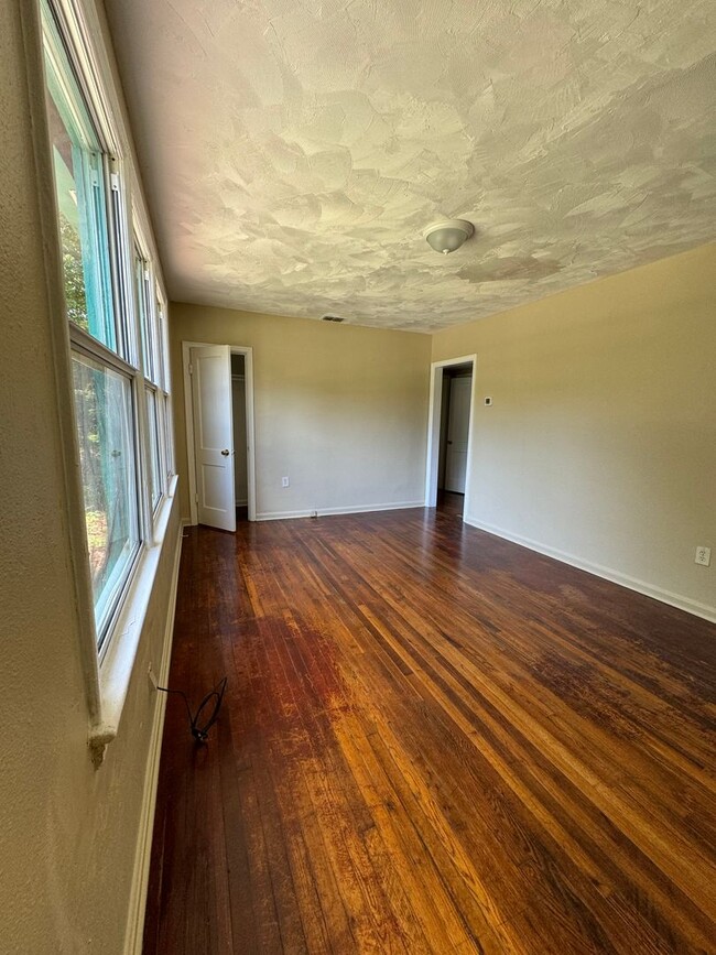 Photo - Charming 3 Bedroom Home for Rent in Jacksonville