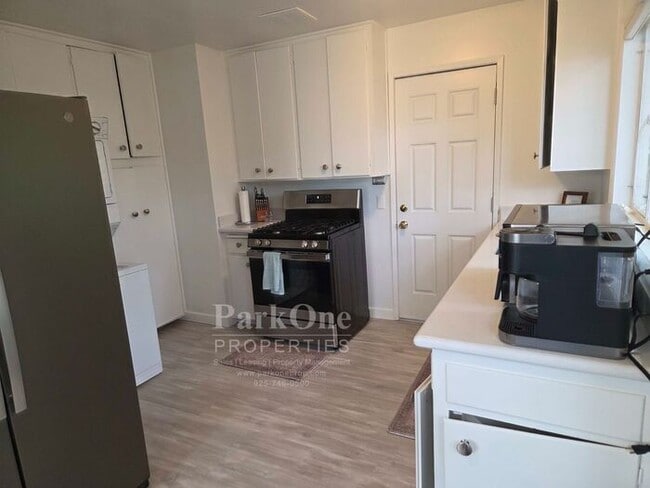 Photo - Super Cute Carmel Home Available for Long ...
